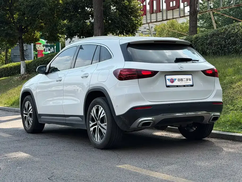 Mercedes-Benz GLA — фото 6