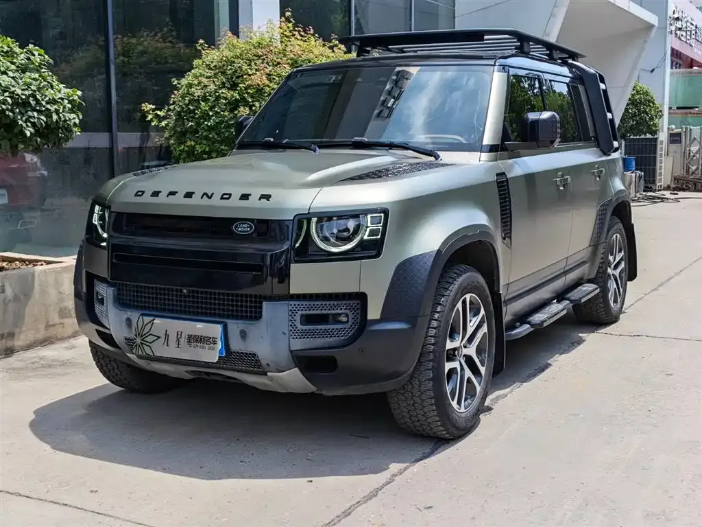 Land Rover Defender — фото 1