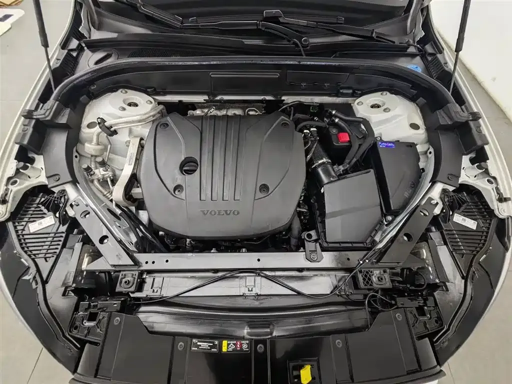 Volvo XC60 2024 из CN, фото 10