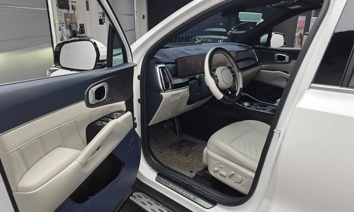 Kia Sorento — фото 10