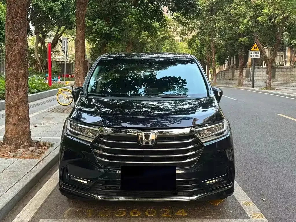 Honda Odyssey — фото 10