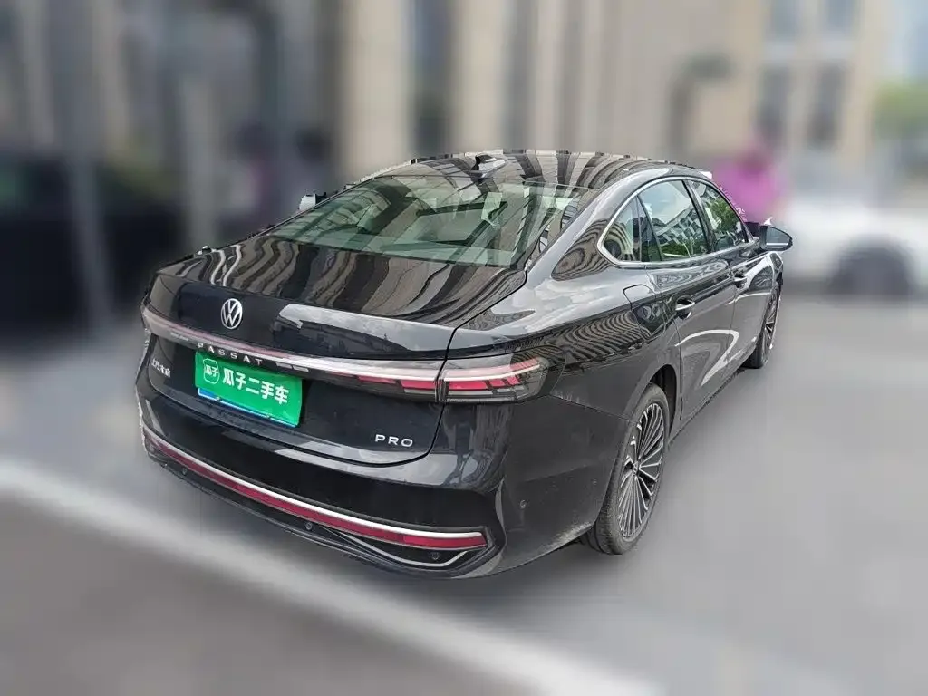 Volkswagen Passat — фото 3