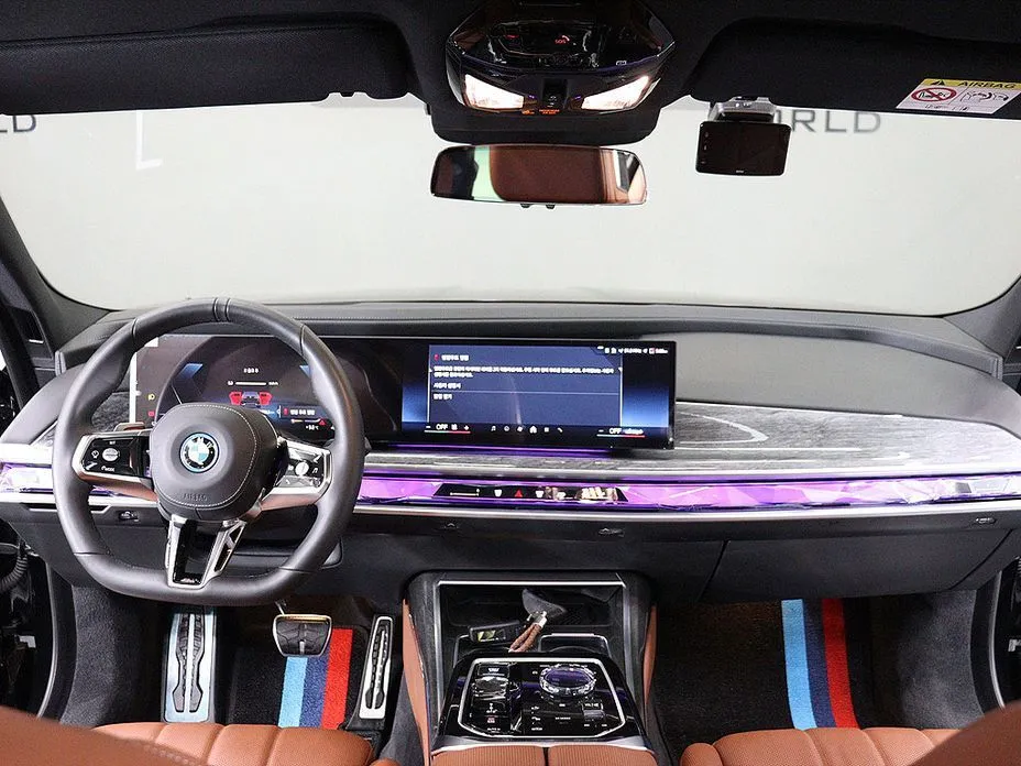 BMW i7 — фото 3