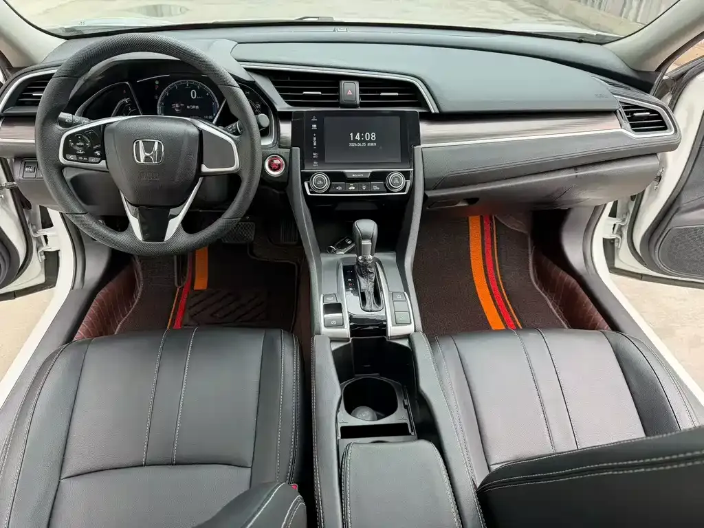 Honda Civic — фото 8