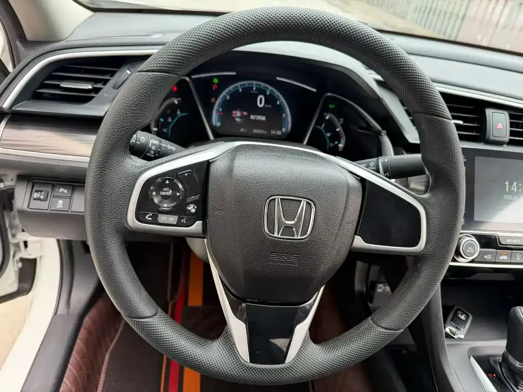 Honda Civic — фото 7
