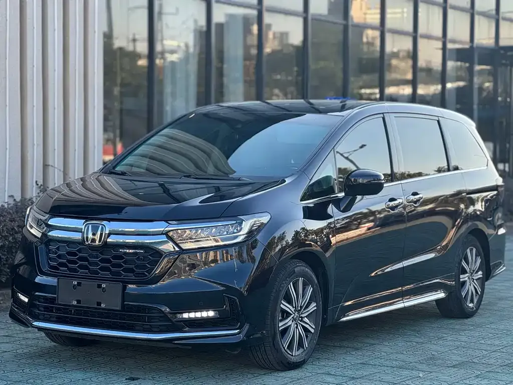 Honda Odyssey — фото 1
