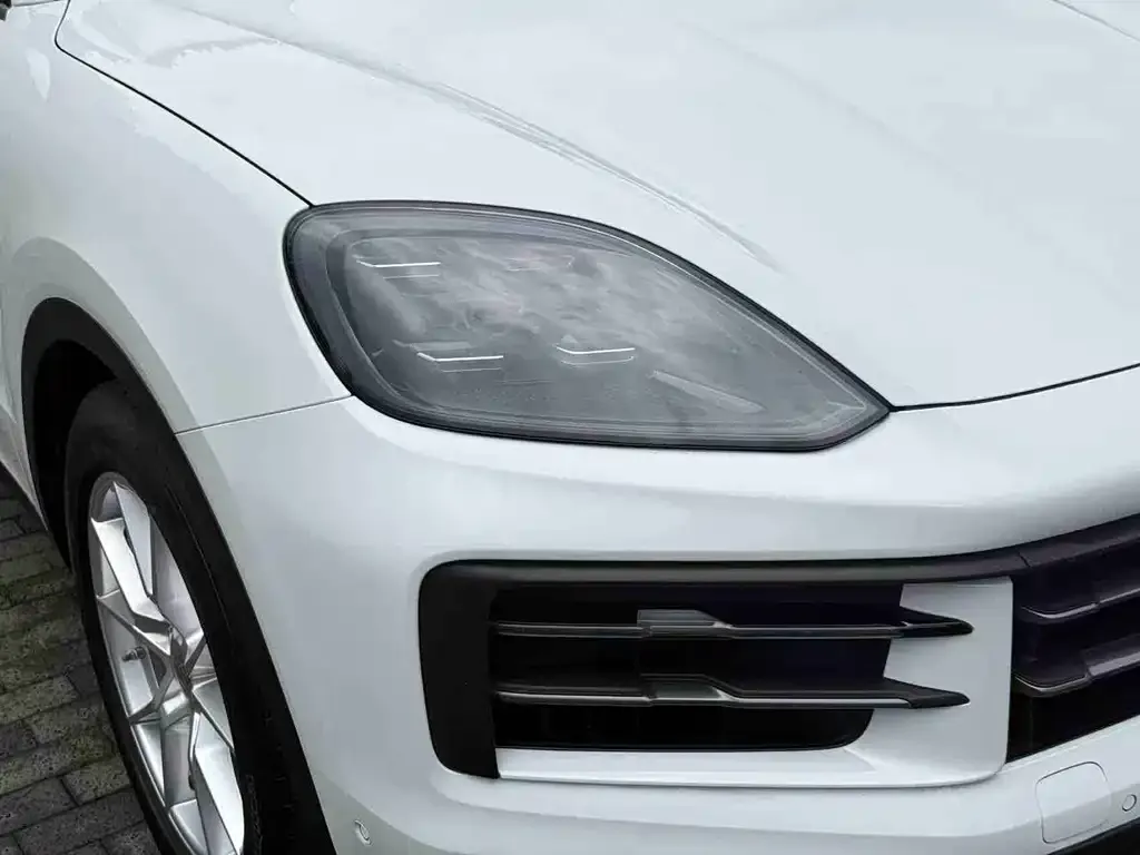 Porsche Cayenne — фото 2
