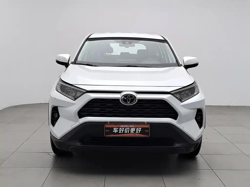Toyota RAV4 2024 из CN, фото 2