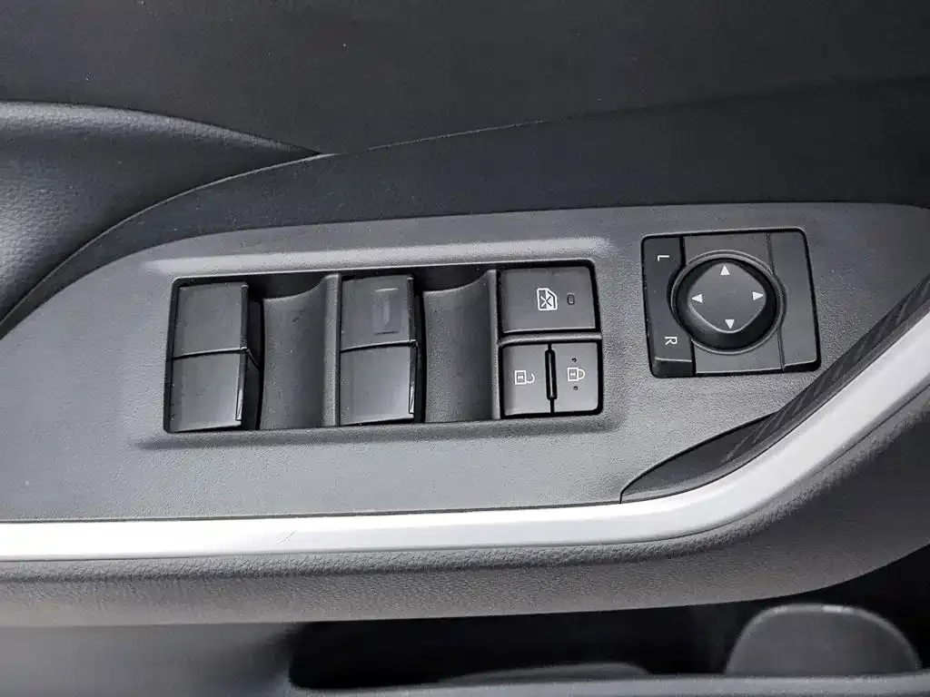 Toyota RAV4 2024 из CN, фото 10