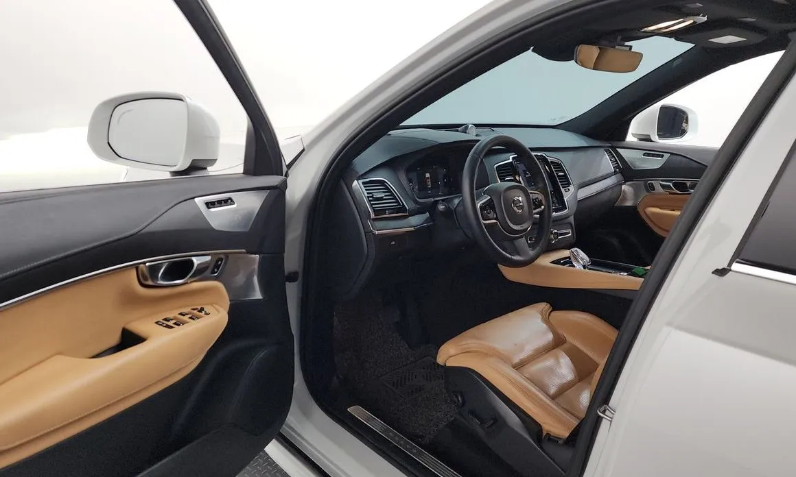 Volvo XC90 2023 из KR, фото 2