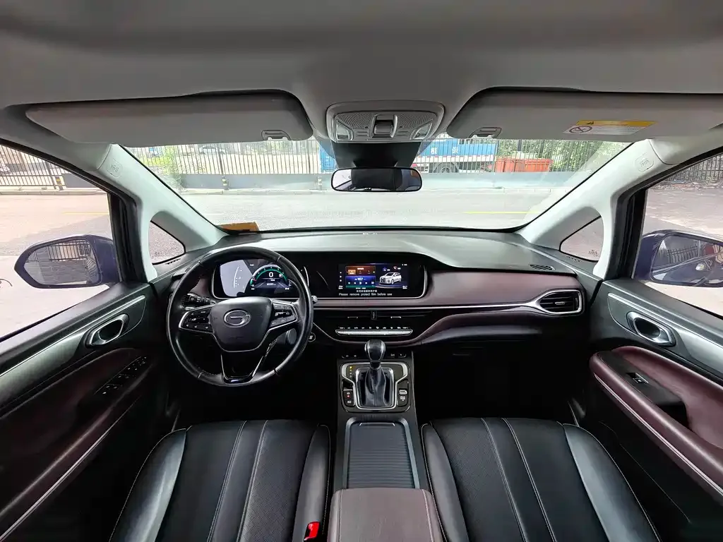 GAC Motor Trumpchi M6 — фото 2