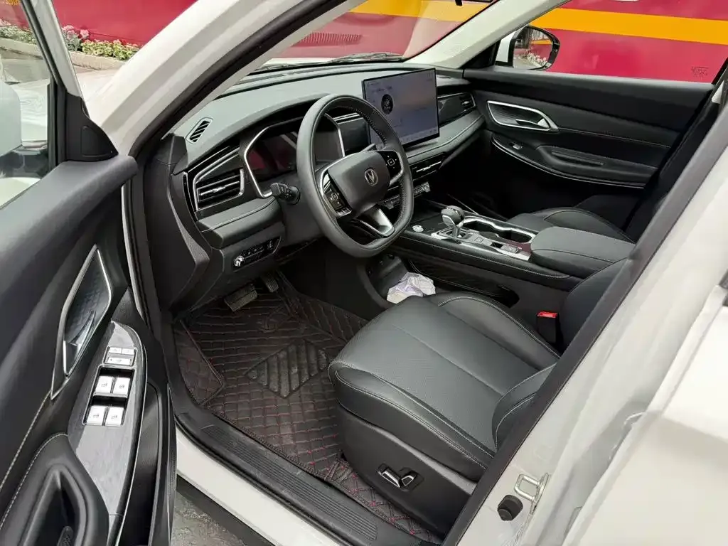 Changan CS75 2025 из CN, фото 9