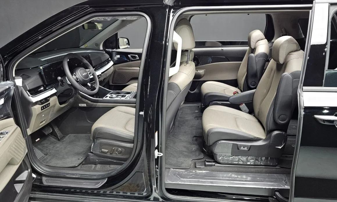 Kia Carnival — фото 10