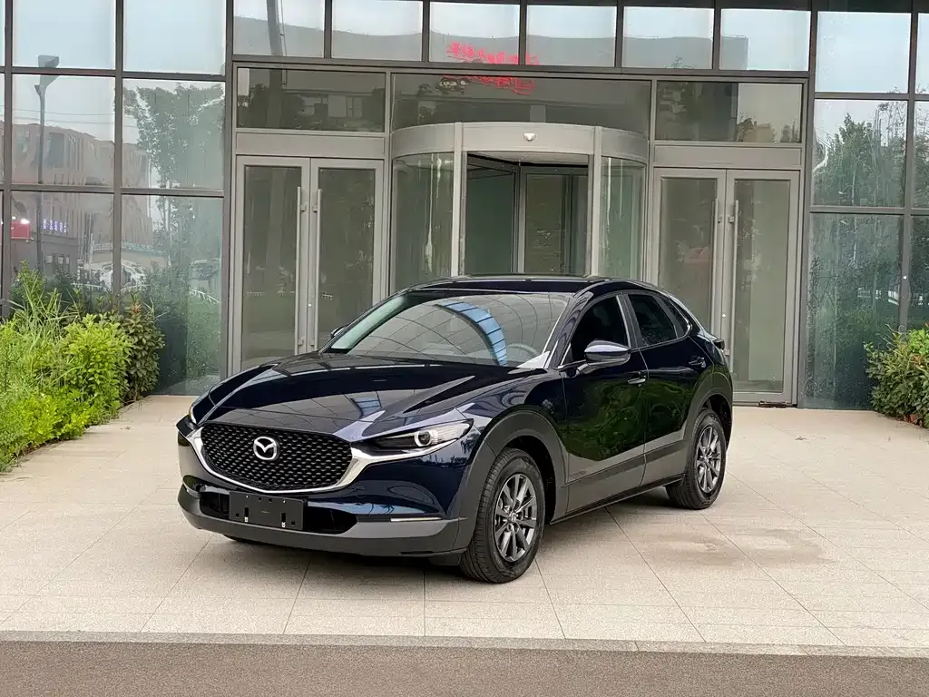 Mazda CX-30 — фото 1