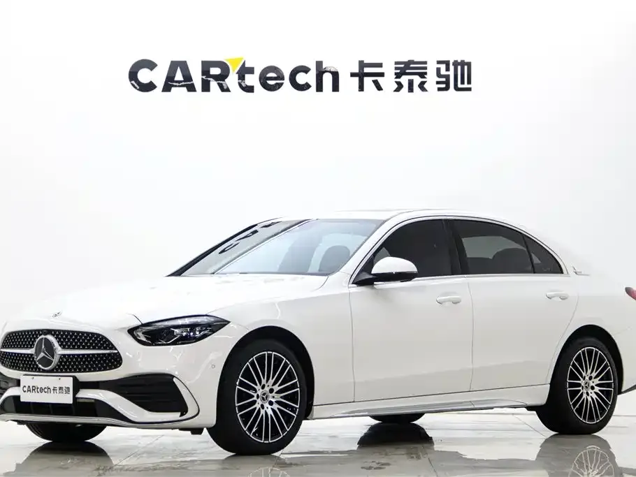 Mercedes-Benz C-Class — фото 1