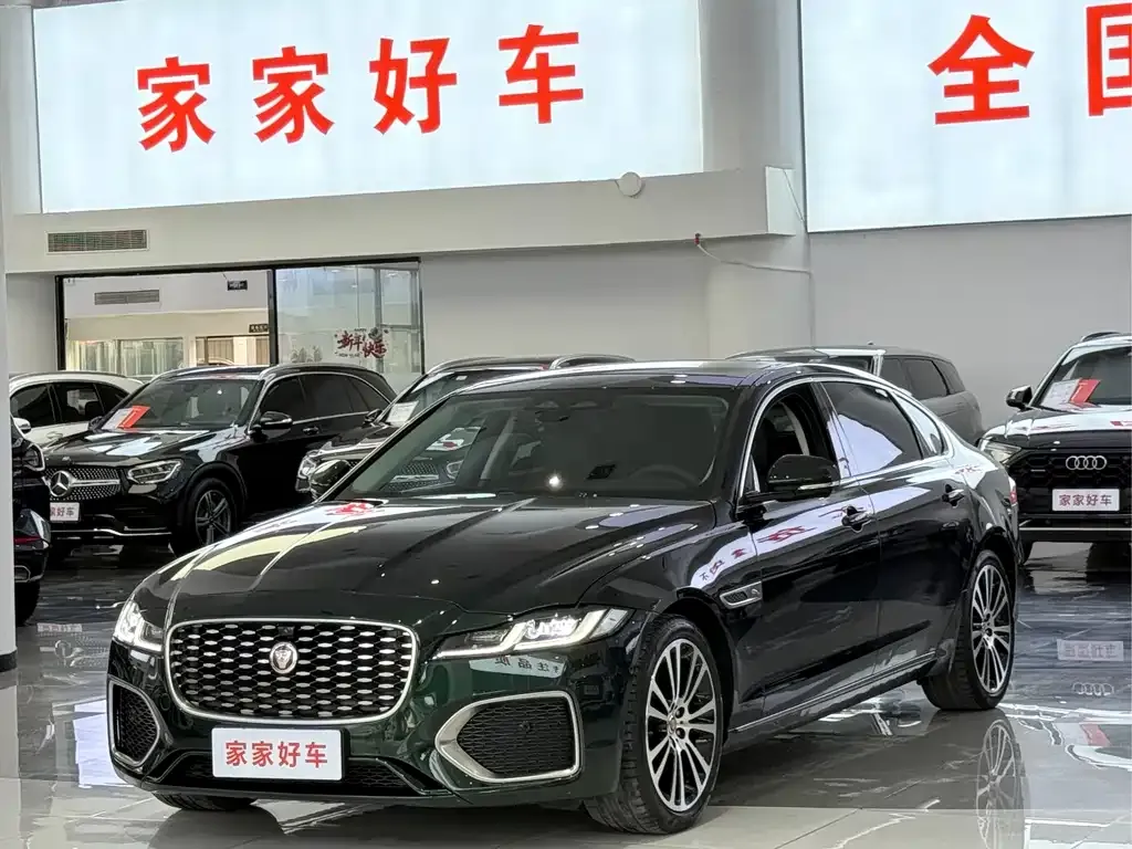Jaguar XFL — фото 1