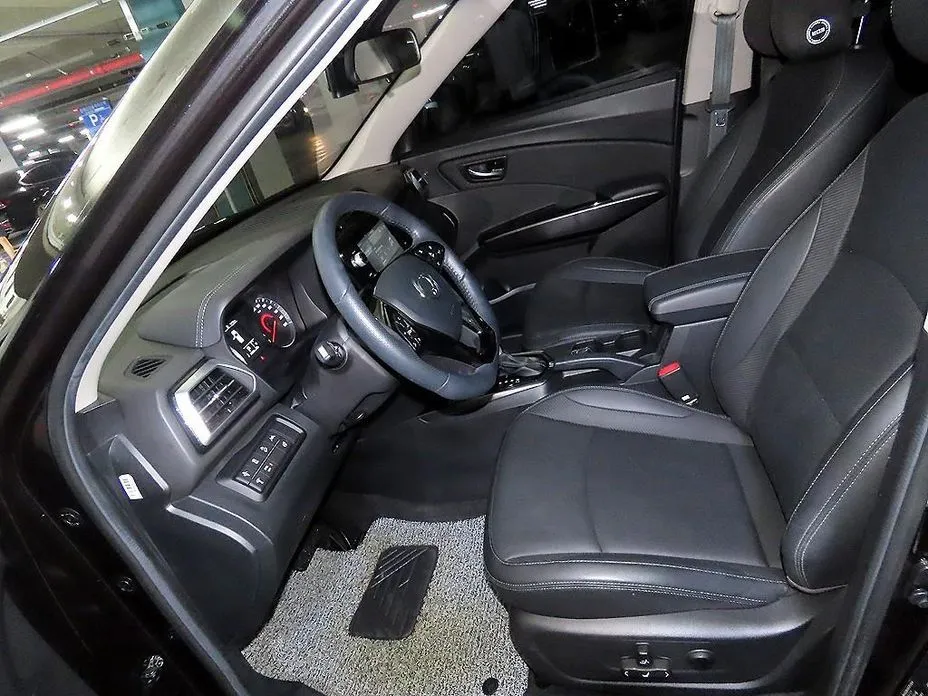 KG Mobility (Ssangyong) TIBOLI 2024 из KR, фото 5