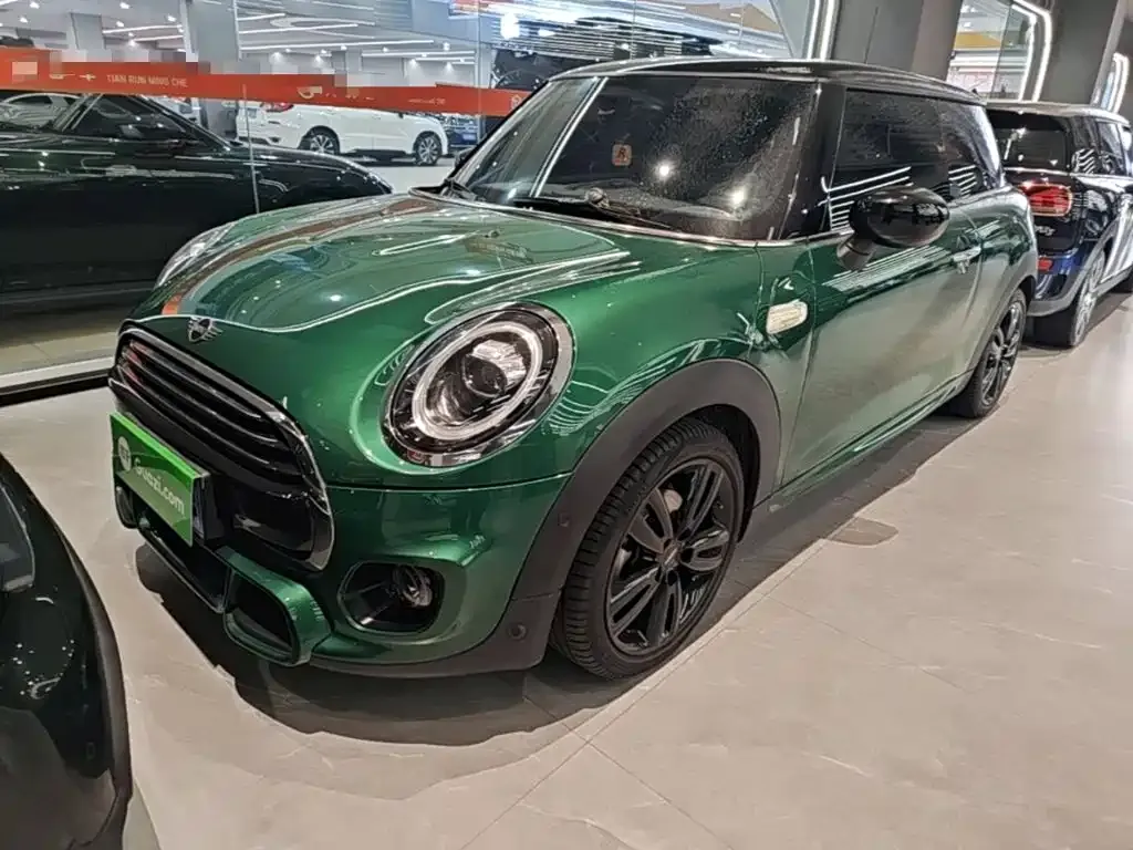 MINI Cooper (3-door) — фото 1
