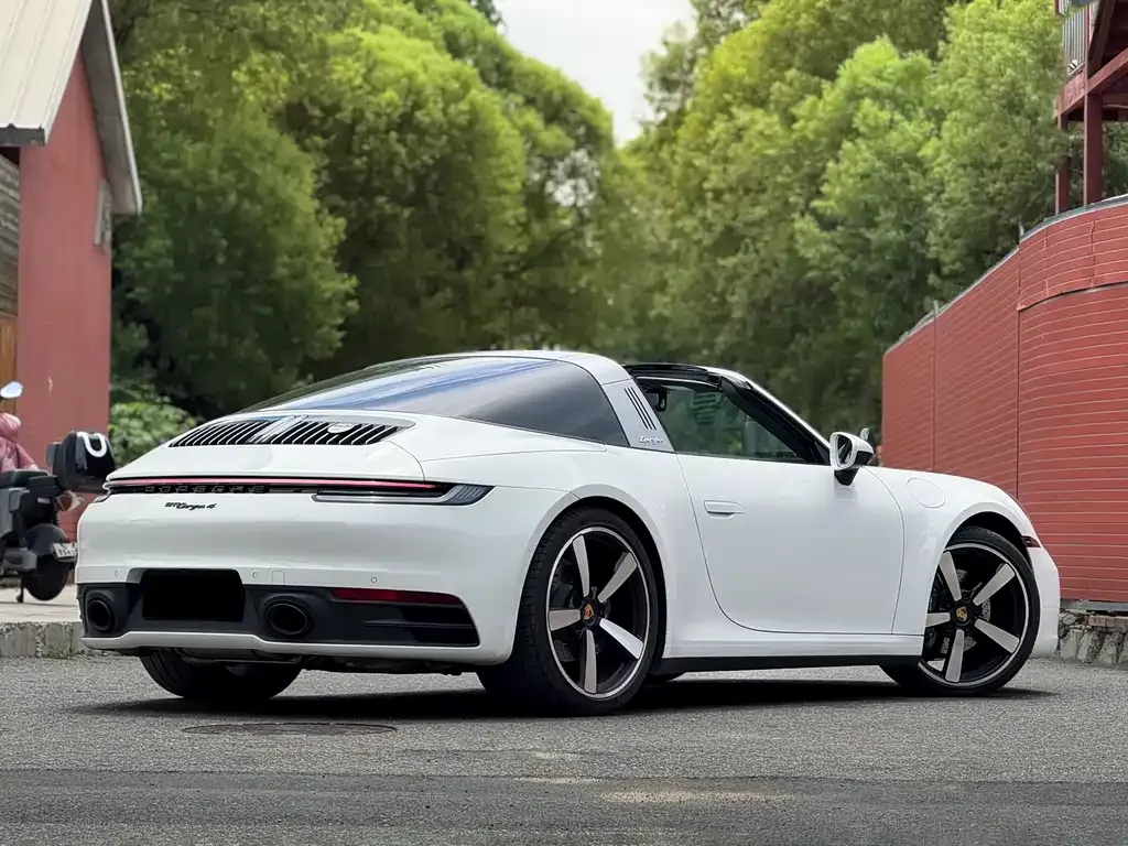Porsche 911 — фото 10