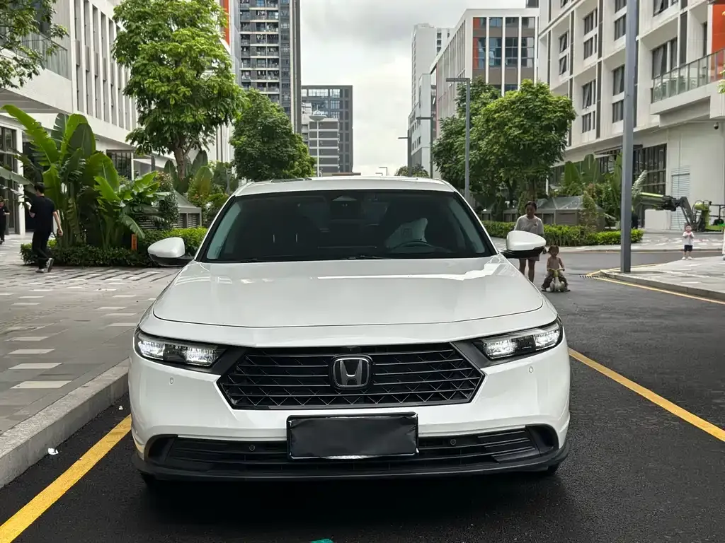 Honda Accord — фото 7