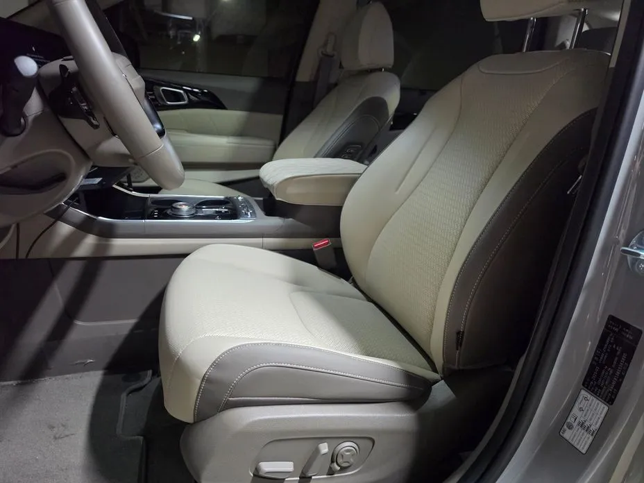 Kia Carnival — фото 4
