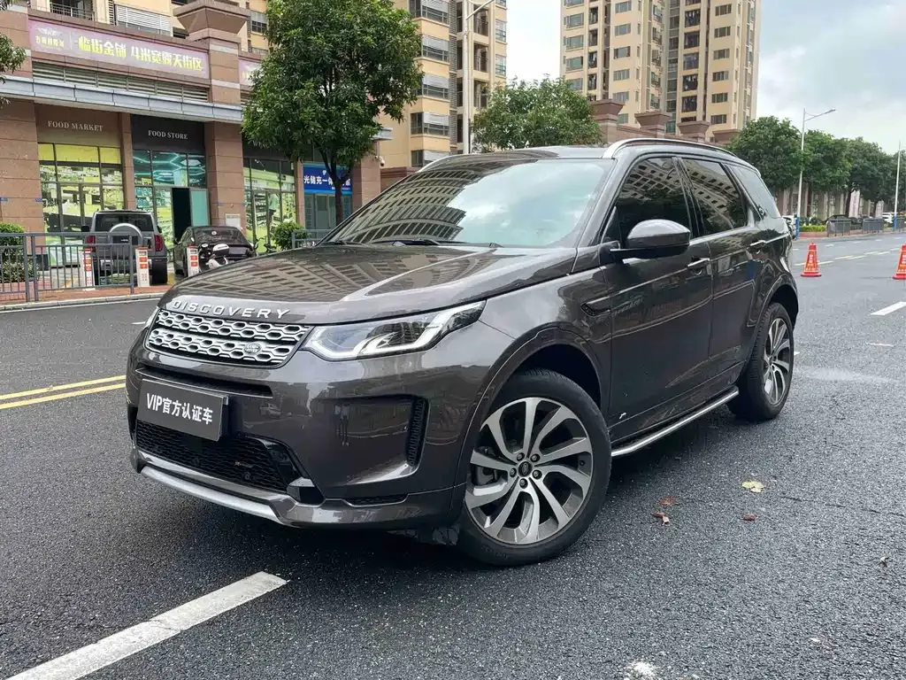 Land Rover Discovery Sport — фото 1