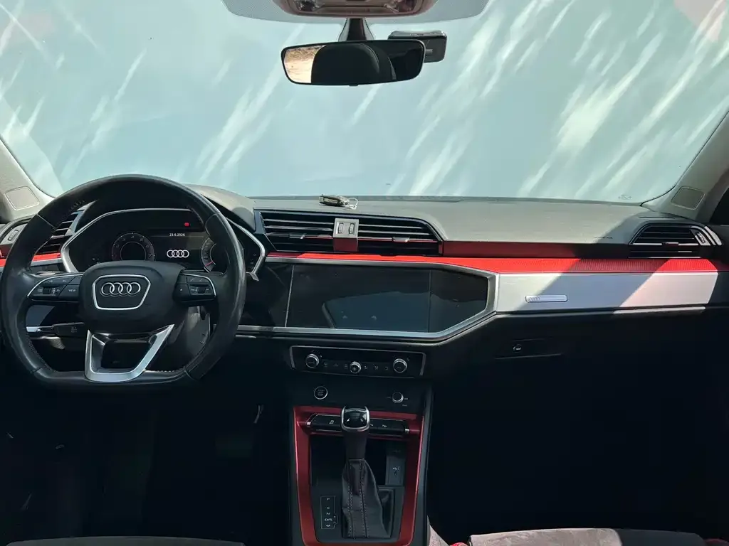 Audi Q3 — фото 2