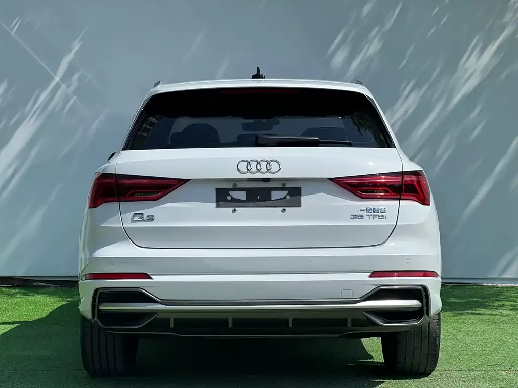 Audi Q3 — фото 3