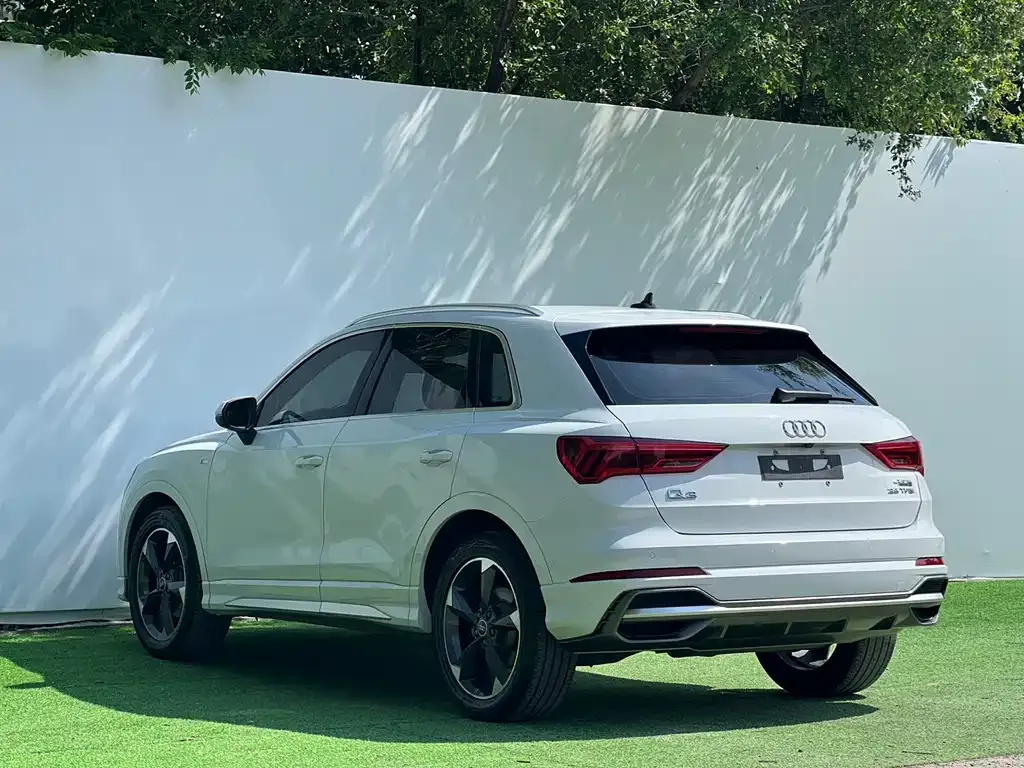 Audi Q3 — фото 5