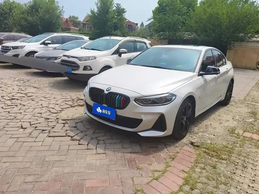BMW 1 Series — фото 1