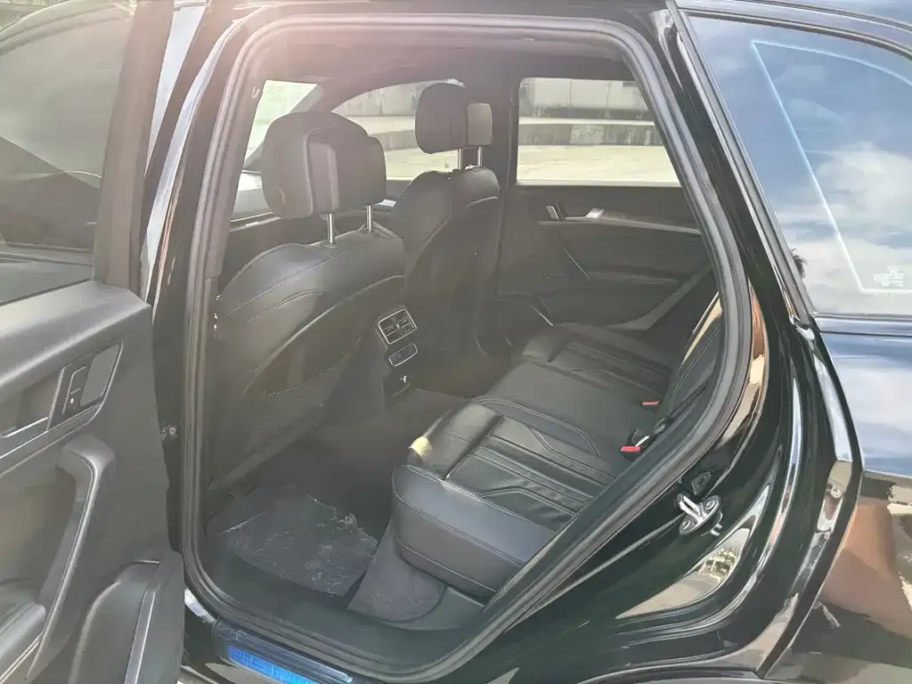 Audi Q5L 2024 из CN, фото 3