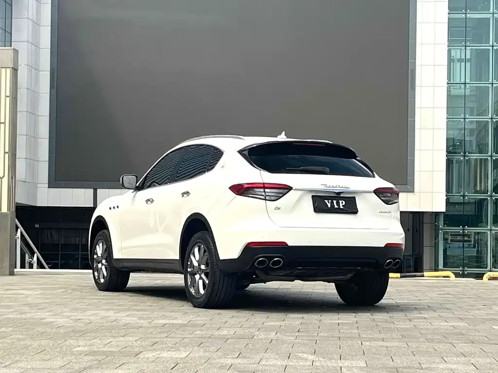 Maserati Levante — фото 2