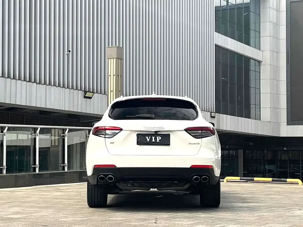 Maserati Levante — фото 7