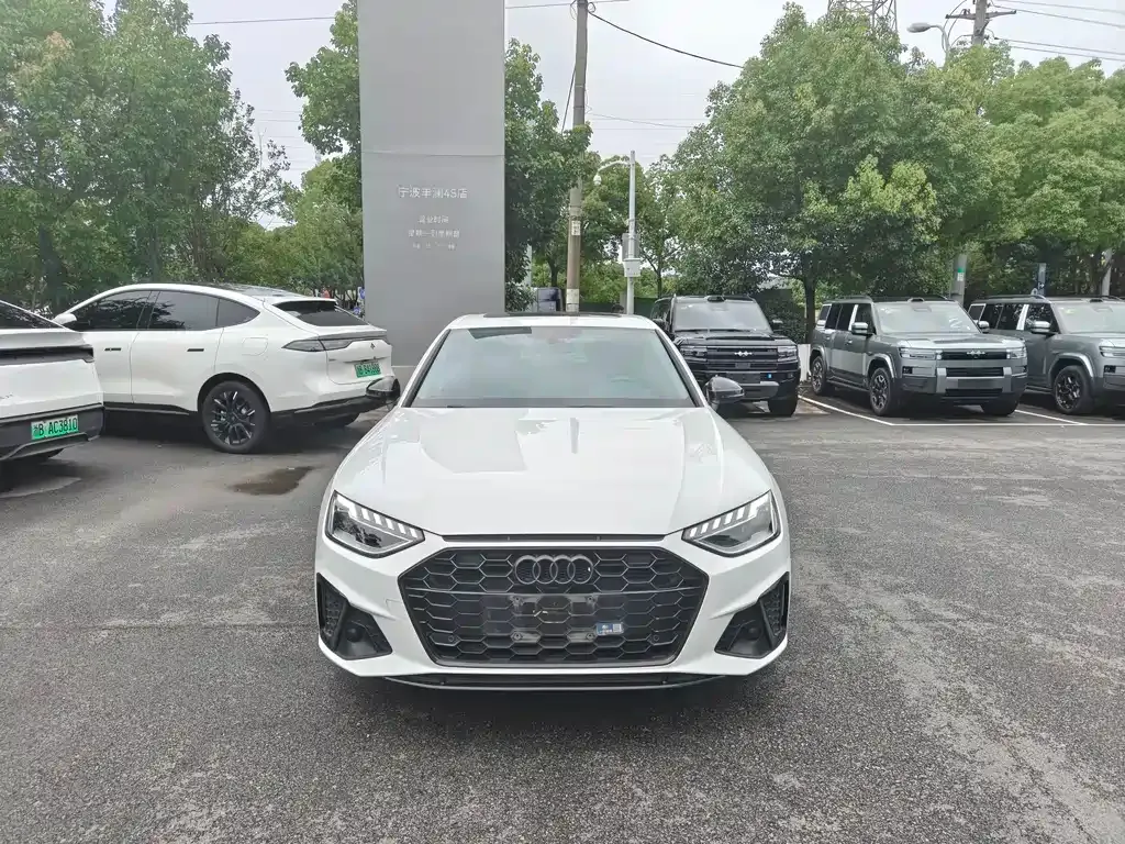 Audi A4L 2024 из CN, фото 7