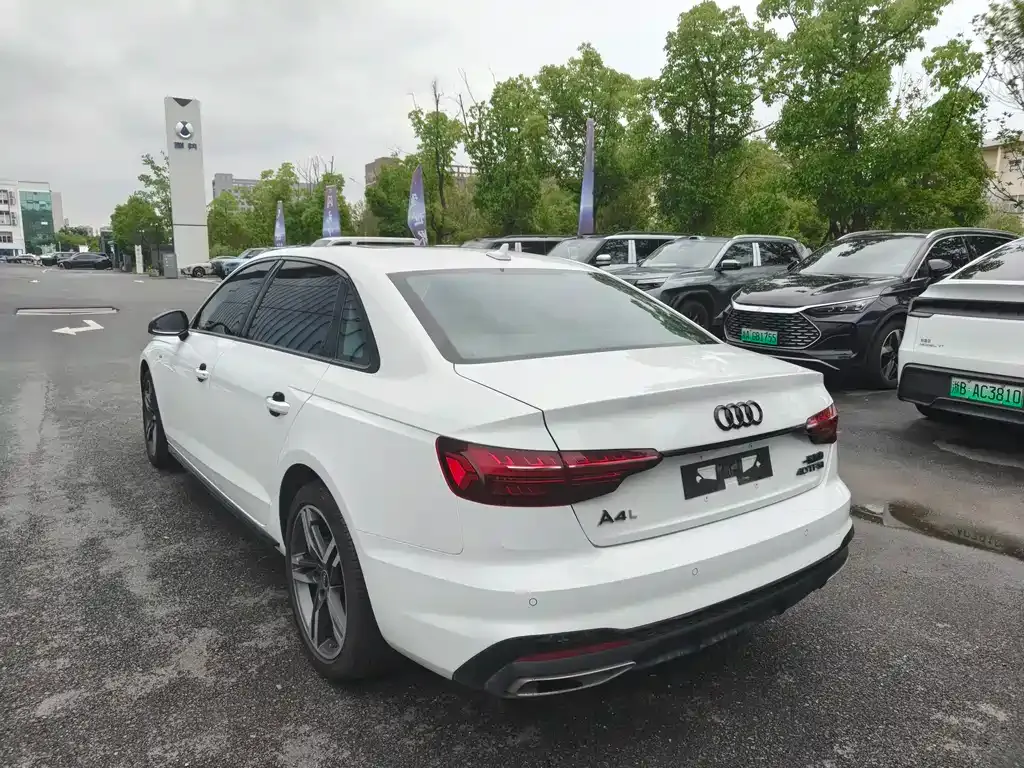 Audi A4L 2024 из CN, фото 10