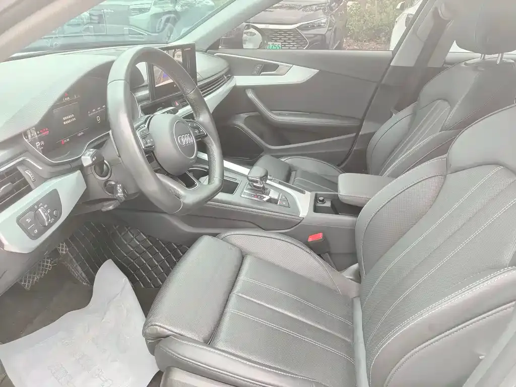 Audi A4L 2024 из CN, фото 3