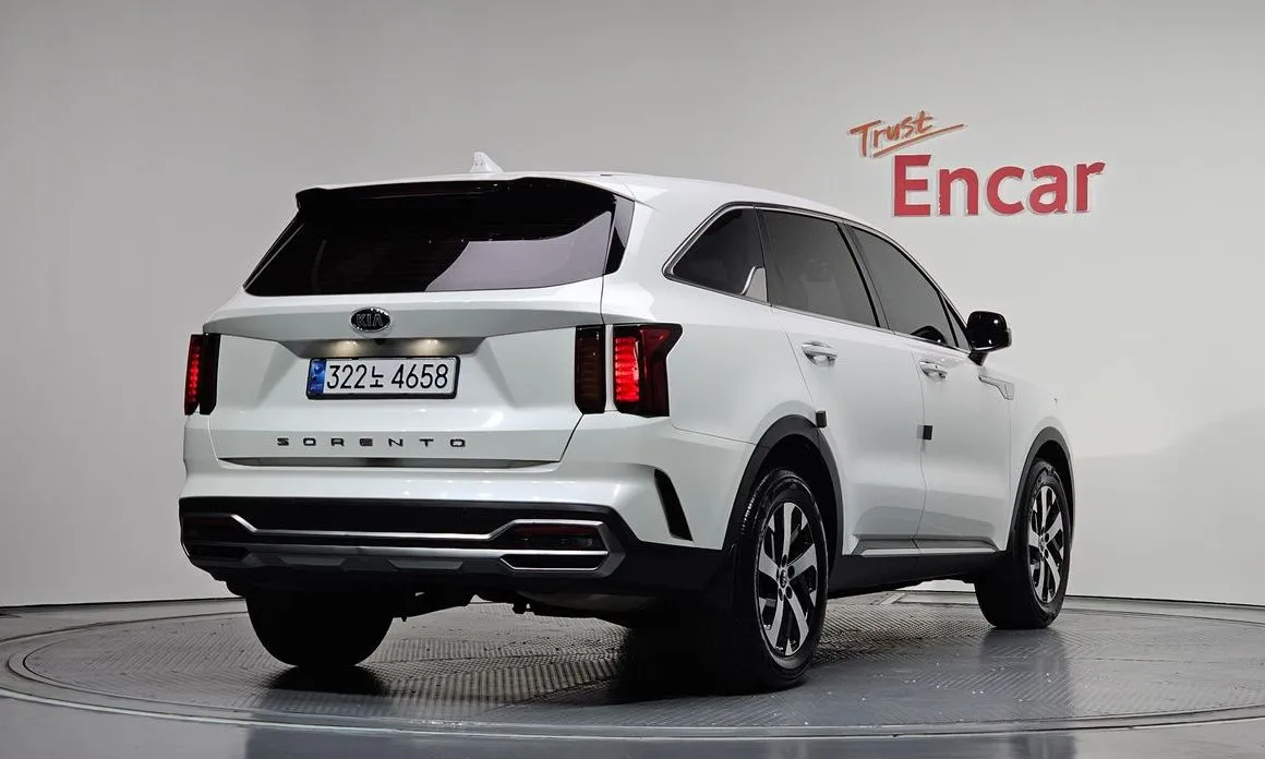 Kia Sorento — фото 3