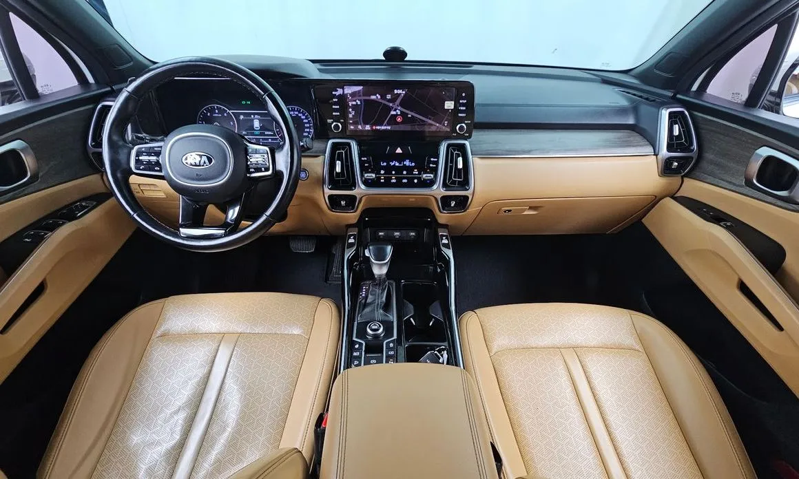 Kia Sorento — фото 9