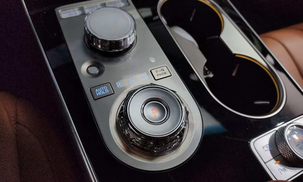 Genesis GV80 — фото 10