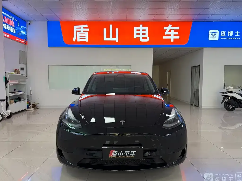 Tesla Model Y — фото 4