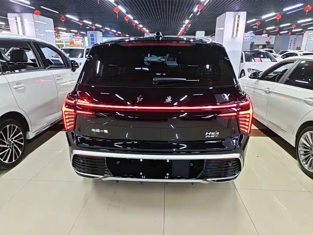 Hongqi HS3 PHEV — фото 7