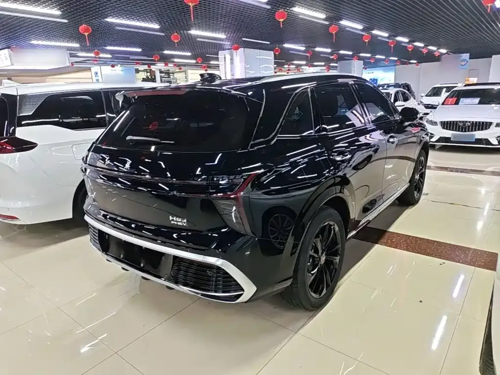 Hongqi HS3 PHEV — фото 8