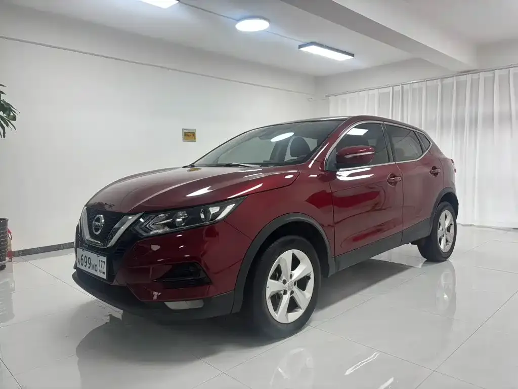 Nissan Qashqai — фото 1