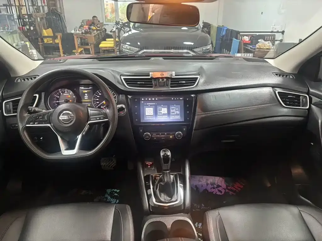 Nissan Qashqai — фото 10