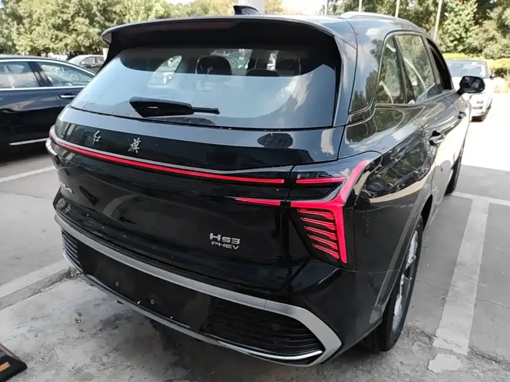 Hongqi HS3 PHEV — фото 9