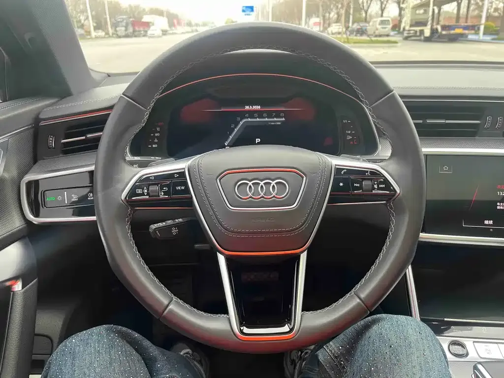 Audi A6L — фото 5