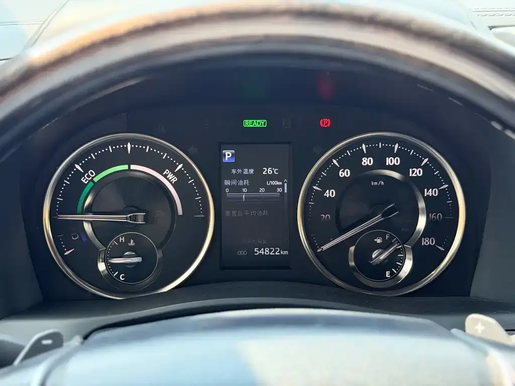 Toyota Alphard — фото 7