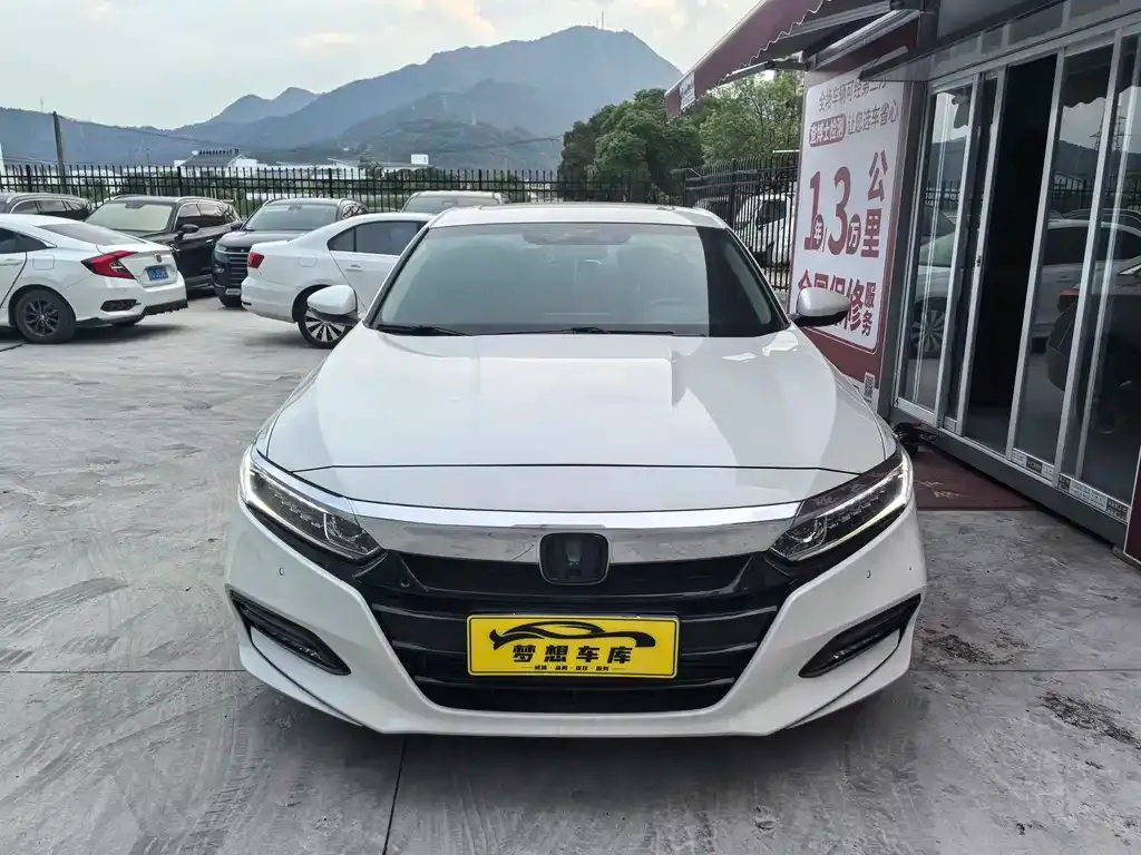 Honda Accord — фото 2