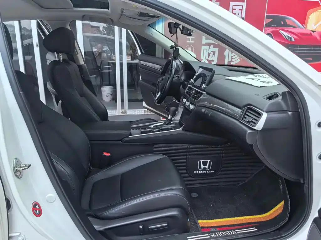 Honda Accord — фото 4