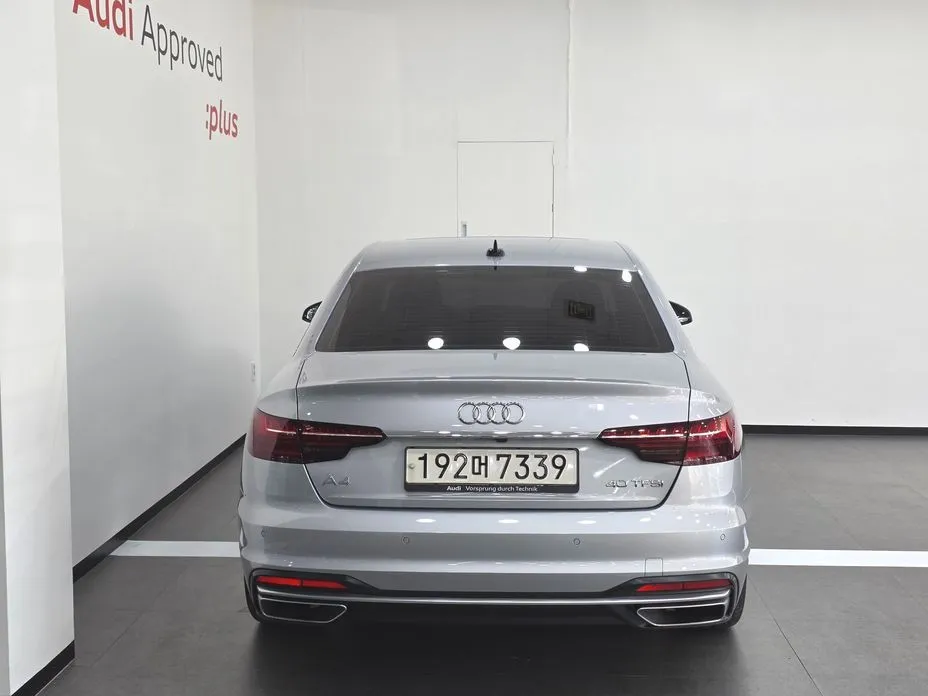 Audi A4 — фото 8